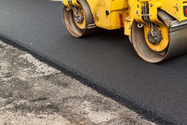 Cost of Driveway Asphalt Paving in Thousand Oaks