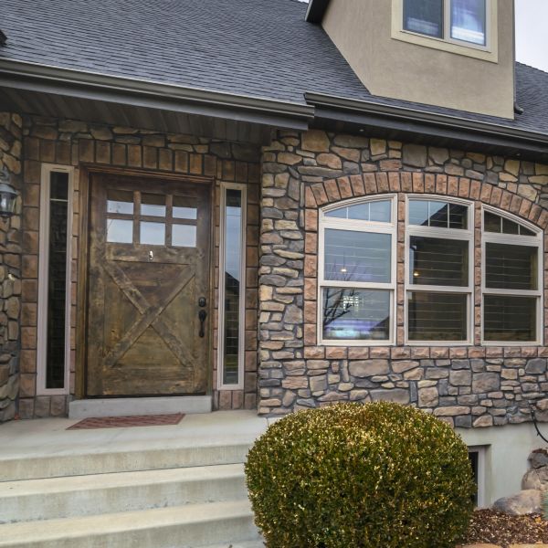 Cost of Entryway Paving in Thousand Oaks